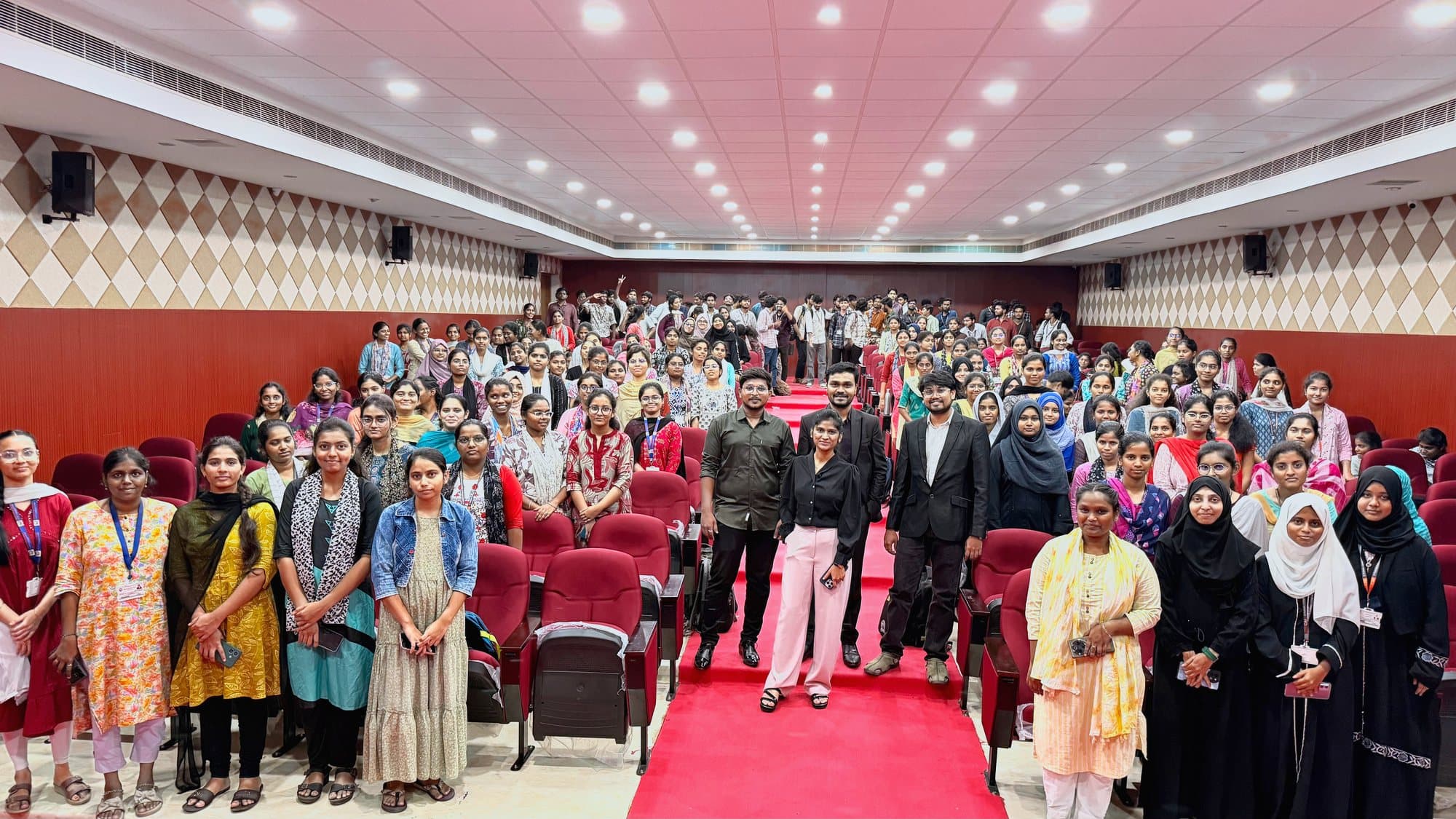 Students and the mentor together in the auditorium at the Edzul workshop in G. Pullaiah College.